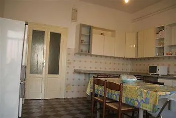 Esmera Apartment *