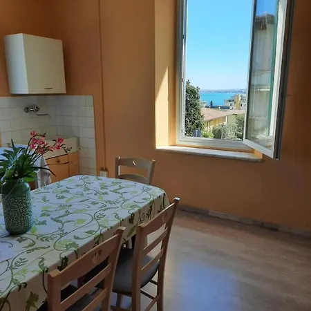 Apartment Esmera *