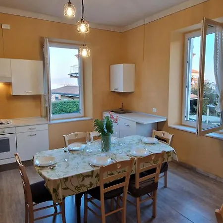 Esmera Apartamento Desenzano del Garda