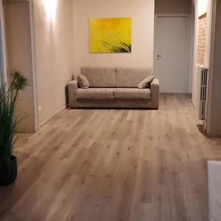Esmera Apartamento *