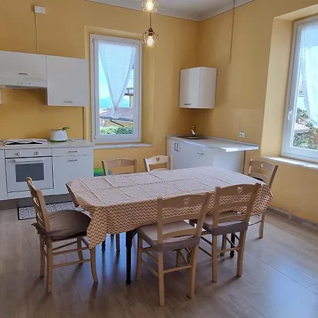 Esmera Apartamento Desenzano del Garda