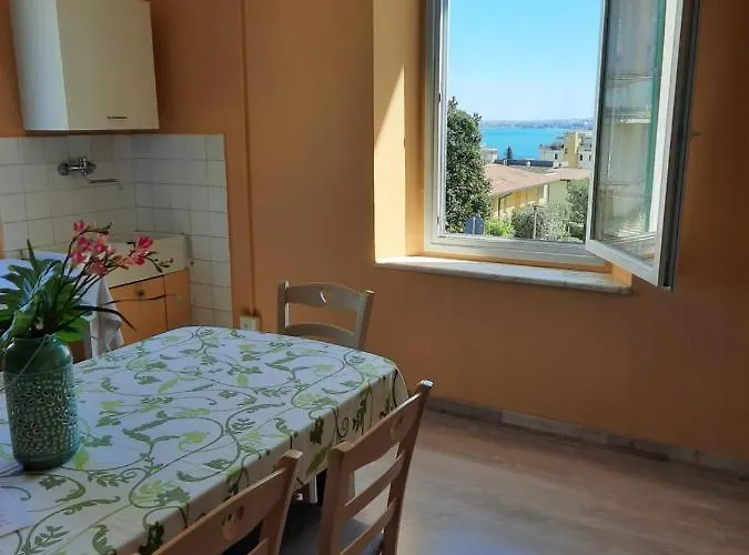 Apartament Esmera *