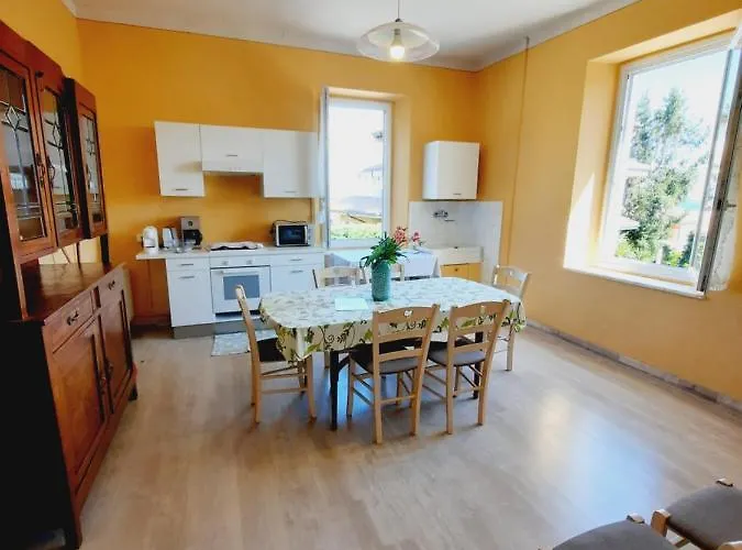 Apartament Esmera
