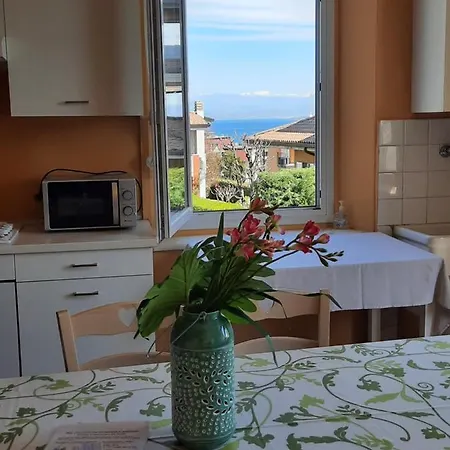 Daire Esmera Desenzano del Garda